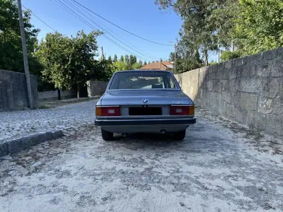 BMW 518 1980 - 9900 EUR, 139000 km - AUTO.MOTO.pt - 139000km - foto 10 de 27