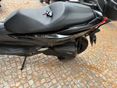Honda Forza 2024 - 5650 EUR, 15234 km - AUTO.MOTO.pt - 15234km - foto 12 de 13