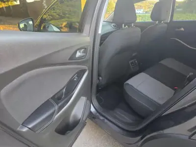 Opel Grandland X 2020 - 15499 EUR, 108544 km - 108544km - foto 31 de 34