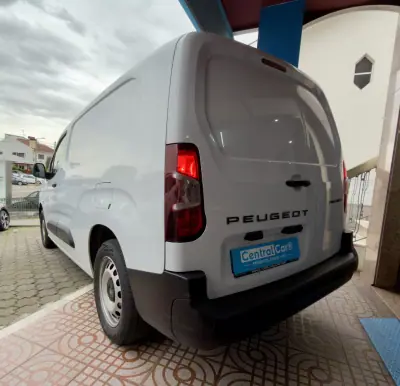 Peugeot 2024 - 18950 EUR, 82000 km - AUTO.MOTO.pt - 82000km - foto 8 de 24