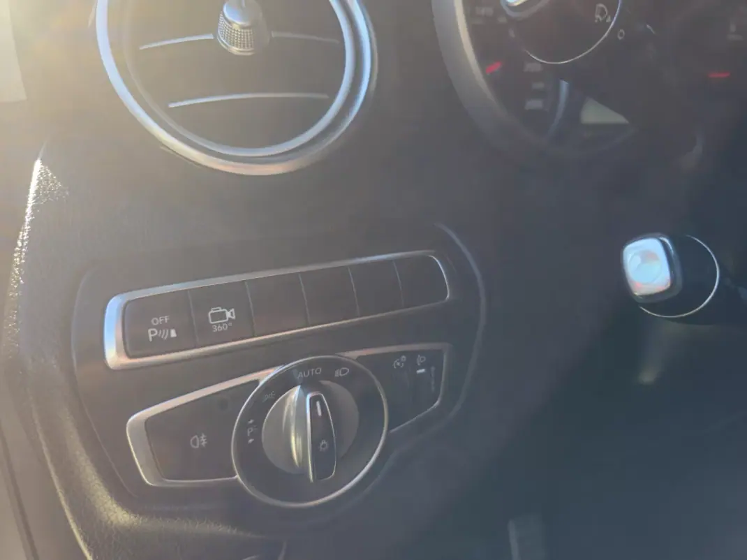 Mercedes-Benz GLC 220 2017 - 26500 EUR, 156000 km - 156000km - foto 12 de 13