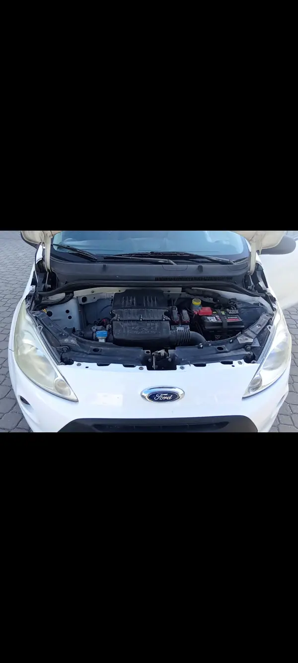 Ford KA 2010 - 3500 EUR, 138256 km - AUTO.MOTO.pt - 138256km - foto 3 de 9