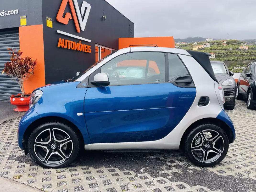 Smart ForTwo Coupé 2020 - 14950 EUR, 29595 km - 29595km - foto 4 de 21