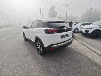 Peugeot 3008 2020 - 19900 EUR, 98000 km - AUTO.MOTO.pt - 98000km - foto 14 de 28