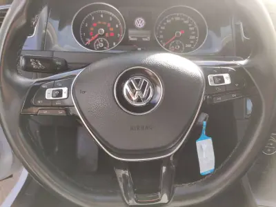 Volkswagen Golf 2018 - 15900 EUR, 106000 km - AUTO.MOTO.pt - 106000km - foto 14 de 29