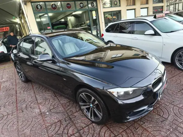 BMW 320 2012 - 13900 EUR, 320000 km - AUTO.MOTO.pt - 320000km - foto 5 de 37