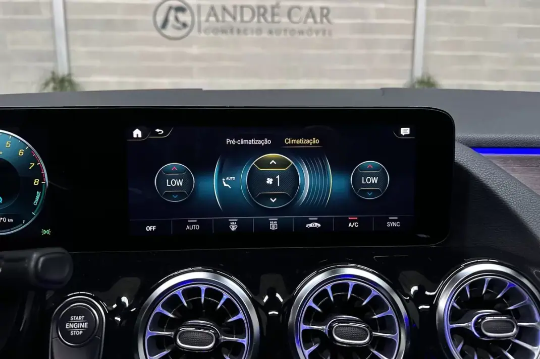 Mercedes-Benz GLA 250 2021 - 33950 EUR, 52396 km - AUTO.MOTO.pt - 52396km - foto 45 de 60