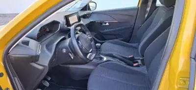 Peugeot 208 2019 - 12950 EUR, 87500 km - AUTO.MOTO.pt - 87500km - foto 14 de 16