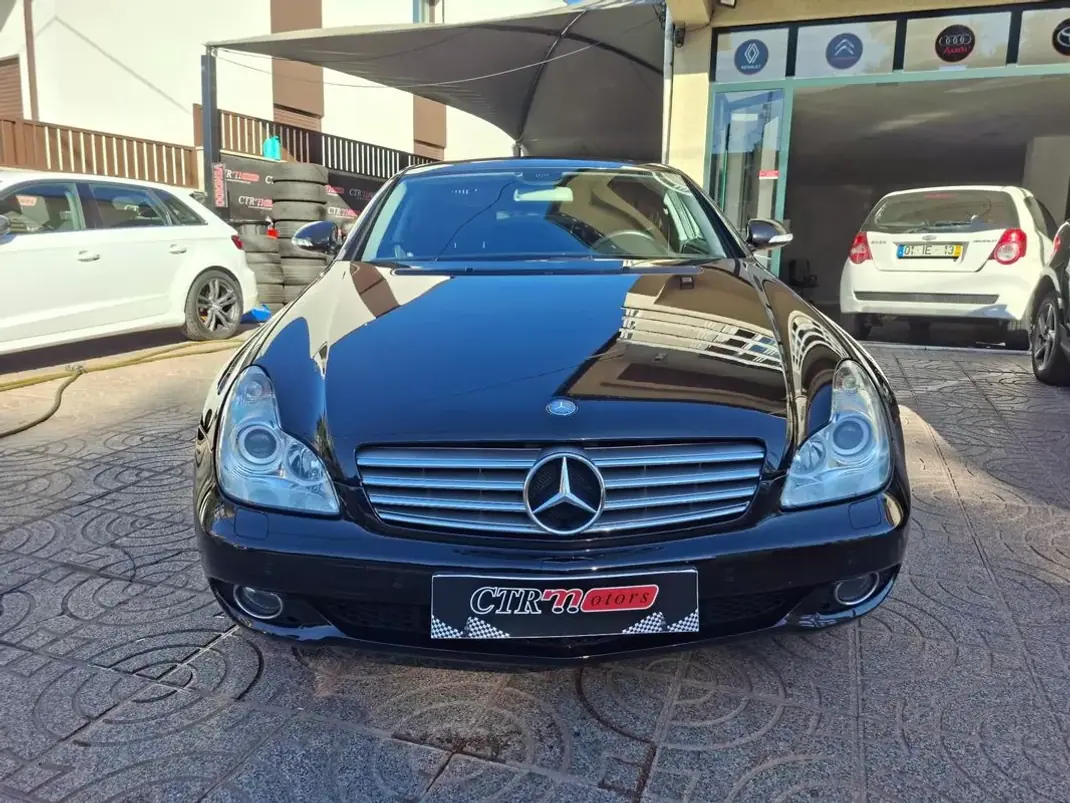 Mercedes-Benz CLS 320 2006 - 14900 EUR, 299952 km - 299952km - foto 35 de 38