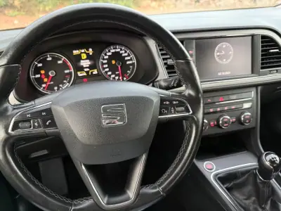 SEAT Leon ST 2017 - 12900 EUR, 128174 km - AUTO.MOTO.pt - 128174km - foto 5 de 28