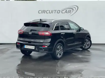 Kia e-Niro 2019 - 21500 EUR, 84859 km - 84859km - foto 3 de 42