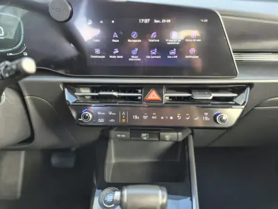Kia Niro 2022 - 24750 EUR, 72000 km - 72000km - foto 15 de 47