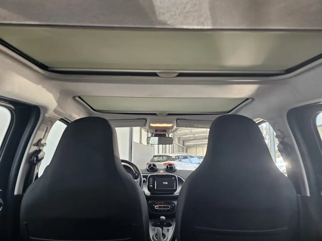 Smart ForFour 2019 - 11000 EUR, 70757 km - 70757km - foto 14 de 29
