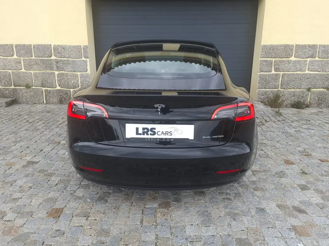 Tesla Model 3 2022 - 36490 EUR, 19253 km - AUTO.MOTO.pt - 19253km - foto 5 de 18