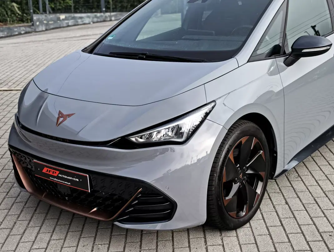 Cupra Born 2022 - 24900 EUR, 33000 km - 33000km - foto 5 de 19