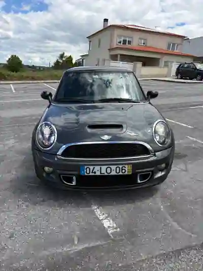 MINI Cooper 2011 — foto 4 de 8
