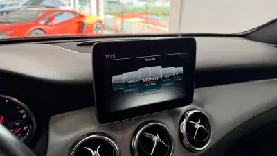 Mercedes-Benz GLA 250 2017 - 26990 EUR, 119434 km - AUTO.MOTO.pt - 119434km - foto 20 de 33