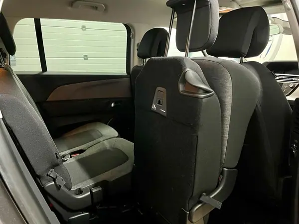 Citroën C4 Spacetourer 2020 - 24980 EUR, 65900 km - AUTO.MOTO.pt - 65900km - foto 25 de 27