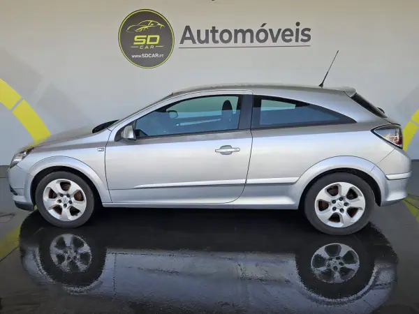 Opel Astra GTC 2006 - 4950 EUR, 175000 km - AUTO.MOTO.pt - 175000km - foto 2 de 9