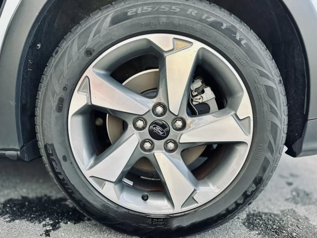 Ford Focus 2019 - 13990 EUR, 83000 km - AUTO.MOTO.pt - 83000km - foto 44 de 51