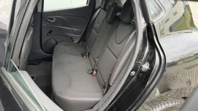 Renault Clio 2014 - 7900 EUR, 161121 km - AUTO.MOTO.pt - 161121km - foto 9 de 23