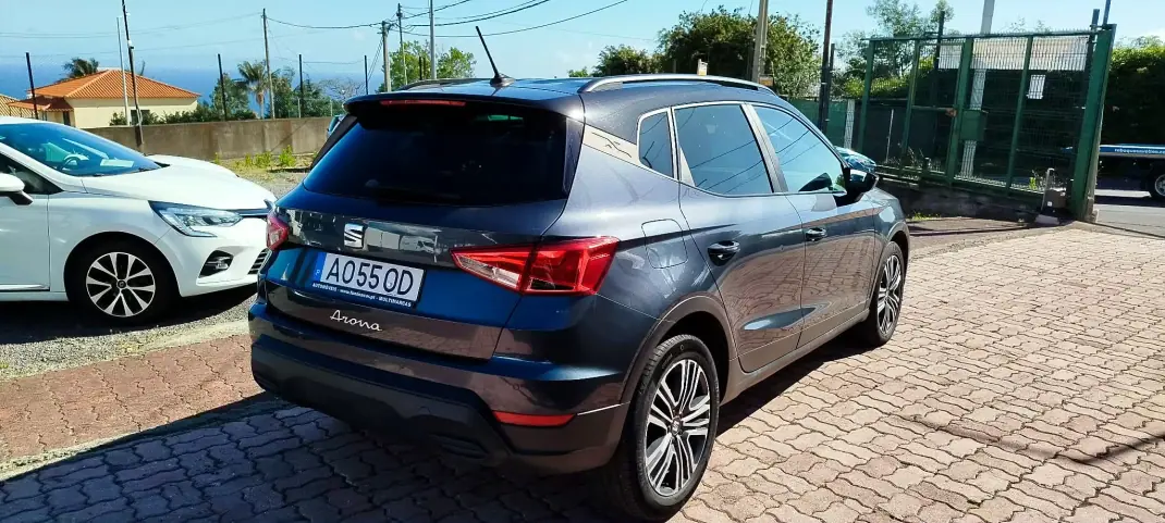 SEAT Arona 2023 - 15950 EUR, 72300 km - AUTO.MOTO.pt - 72300km - foto 6 de 12