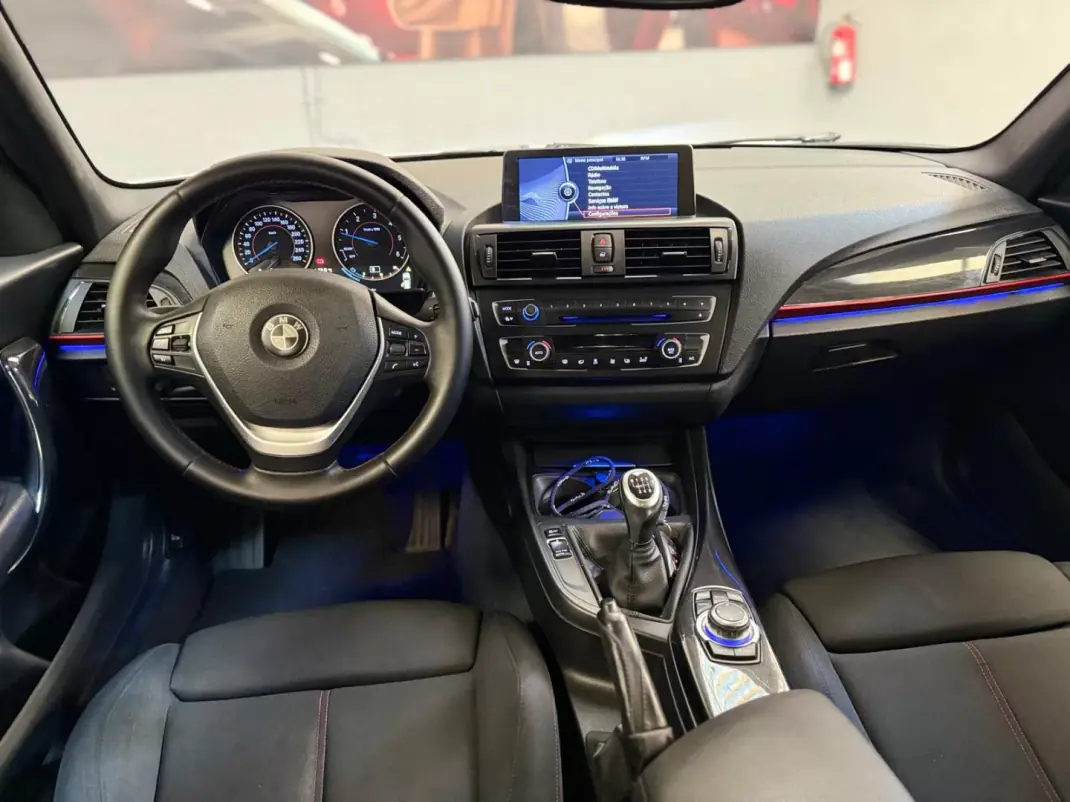 BMW 116 2014 - 10900 EUR, 230000 km - AUTO.MOTO.pt - 230000km - foto 12 de 22