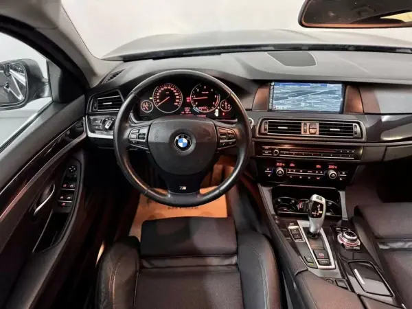 BMW 520 2012 - 15500 EUR, 197000 km - AUTO.MOTO.pt - 197000km - foto 28 de 59