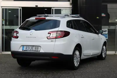 Renault Mégane Sport Tourer 2013 - 5900 EUR, 293129 km - AUTO.MOTO.pt - 293129km - foto 4 de 27