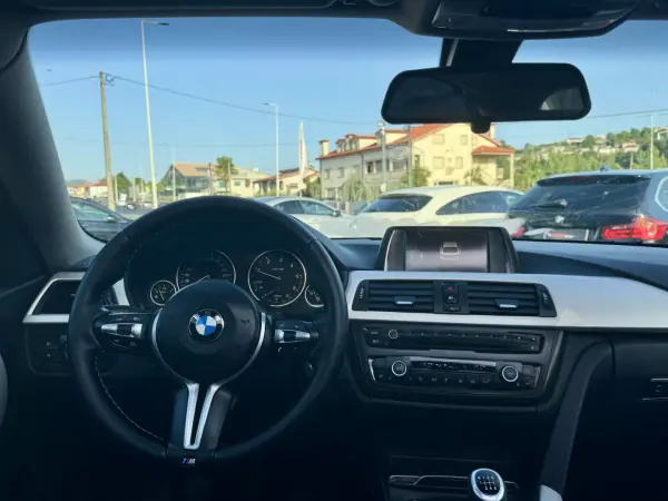 BMW 418 Gran Coupé 2015 - 17500 EUR, 190000 km - AUTO.MOTO.pt - 190000km - foto 5 de 24