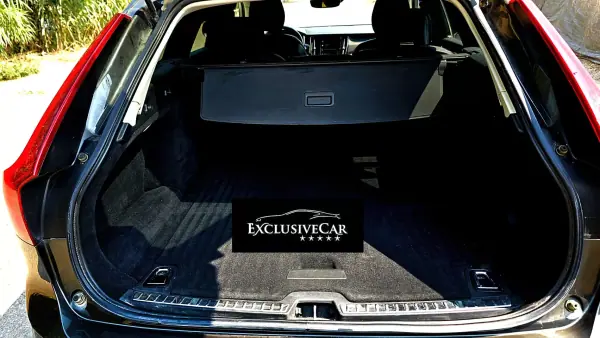 Volvo V90 Cross Country 2019 - 24900 EUR, 215000 km - AUTO.MOTO.pt - 215000km - foto 10 de 12