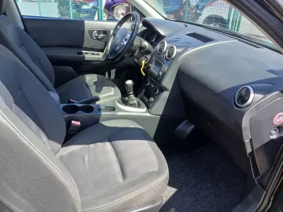 Nissan Qashqai 2011 - 8950 EUR, 149043 km - AUTO.MOTO.pt - 149043km - foto 24 de 26