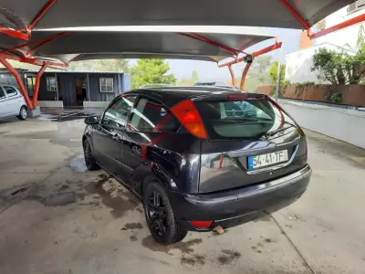 Ford Focus 2002 - 2950 EUR, 222606 km - AUTO.MOTO.pt - 222606km - foto 7 de 10