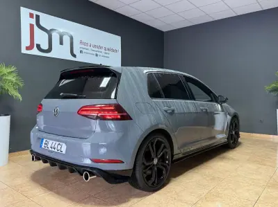 Volkswagen Golf 2019 - 30999 EUR, 99874 km - AUTO.MOTO.pt - 99874km - foto 4 de 20