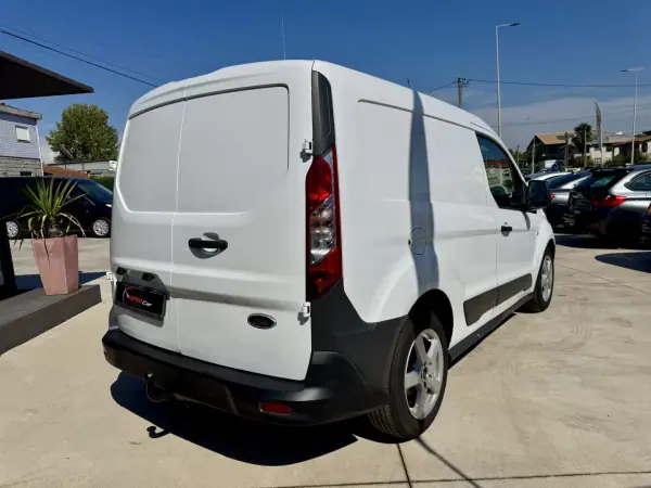 Ford Tourneo Connect 2015 - 7999 EUR, 170000 km - 170000km - foto 11 de 13
