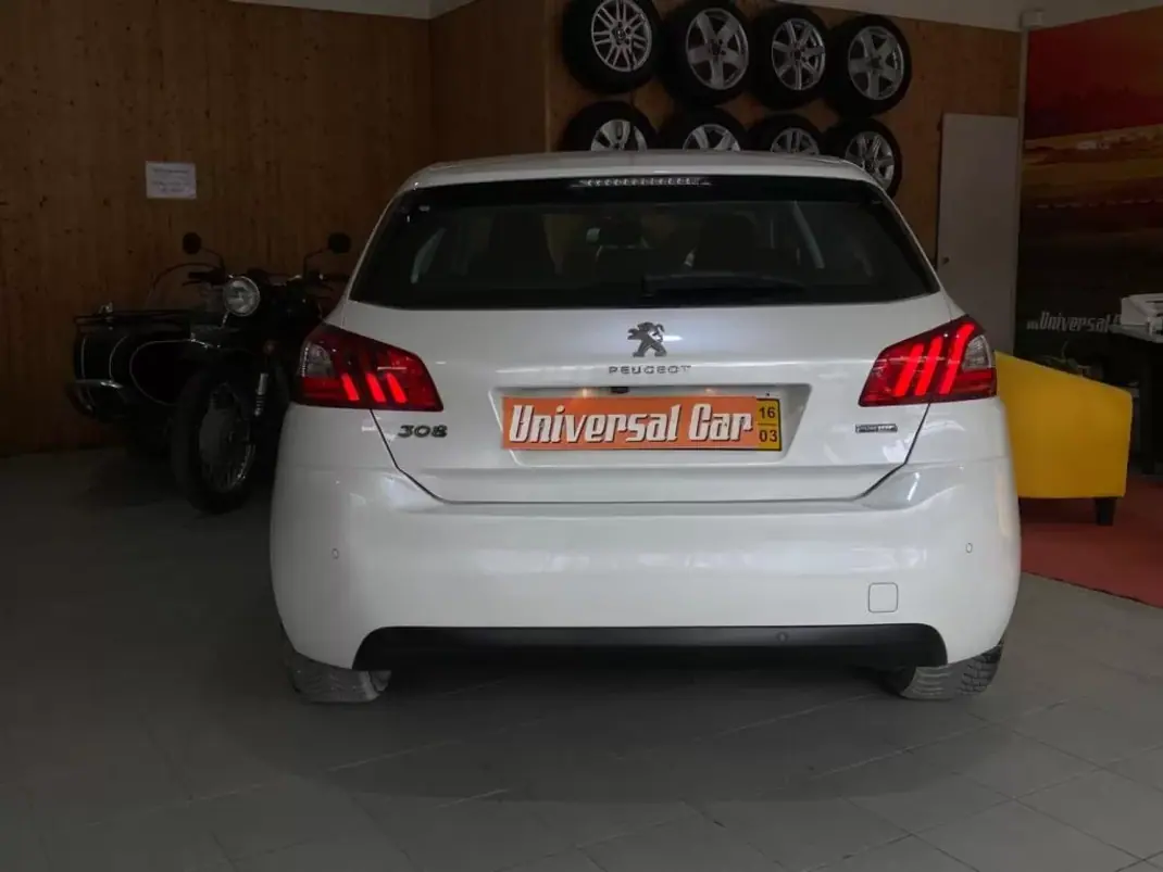 Peugeot 308 2016 - 14200 EUR, 132000 km - AUTO.MOTO.pt - 132000km - foto 4 de 23
