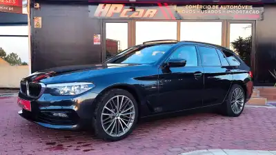 BMW 520 2018 - 29990 EUR, 130000 km - AUTO.MOTO.pt - 130000km - foto 4 de 43