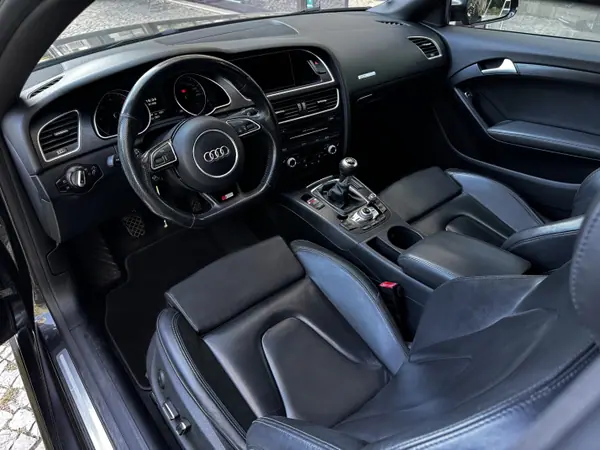 Audi A5 2013 - 21500 EUR, 246000 km - AUTO.MOTO.pt - 246000km - foto 13 de 15