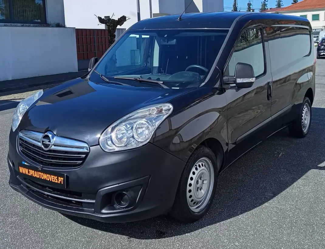 Opel Combo 2014 - 8490 EUR, 146000 km - AUTO.MOTO.pt - 146000km - foto 1 de 16