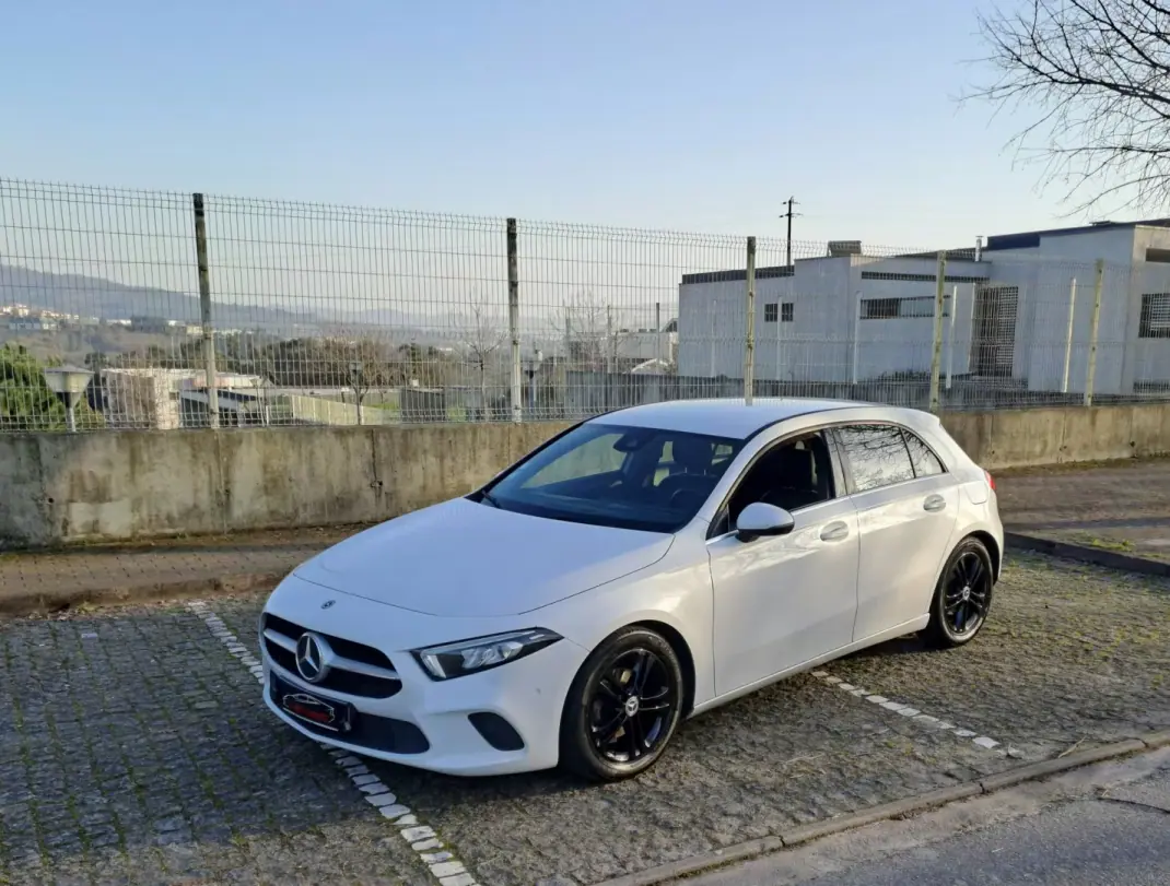 Mercedes-Benz A 180 2019 - 20990 EUR, 179000 km - AUTO.MOTO.pt - 179000km - foto 1 de 13