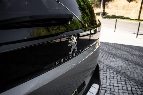 Peugeot 5008 2021 - 24900 EUR, 147346 km - AUTO.MOTO.pt - 147346km - foto 12 de 45