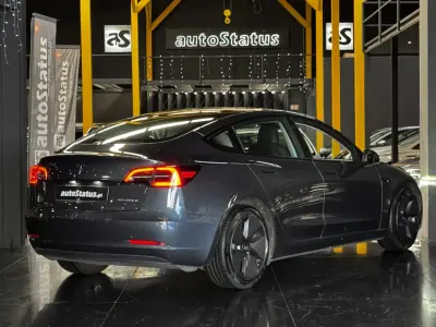 Tesla Model 3 2022 - 29990 EUR, 125900 km - AUTO.MOTO.pt - 125900km - foto 14 de 31