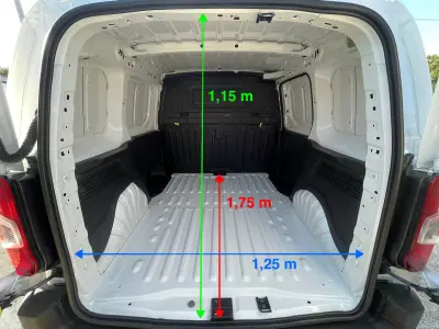 Citroën Berlingo 2020 - 10750 EUR, 156000 km - AUTO.MOTO.pt - 156000km - foto 28 de 32