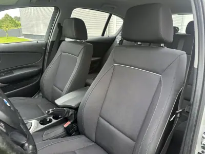 BMW 118 2009 - 8900 EUR, 184000 km - AUTO.MOTO.pt - 184000km - foto 34 de 55
