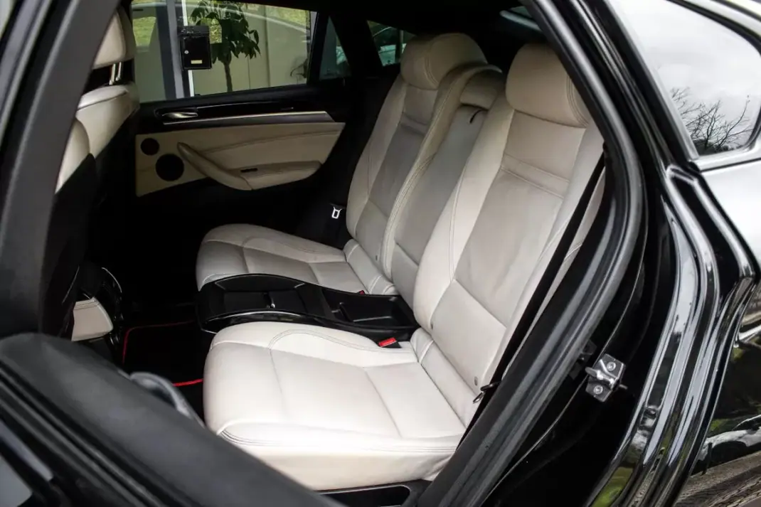 BMW X6 ActiveHybrid 2010 - 23990 EUR, 173745 km - AUTO.MOTO.pt - 173745km - foto 25 de 40