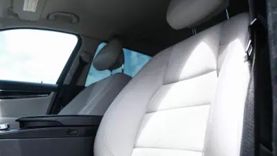 Mercedes-Benz C 220 2013 - 11500 EUR, 242000 km - 242000km - foto 17 de 23
