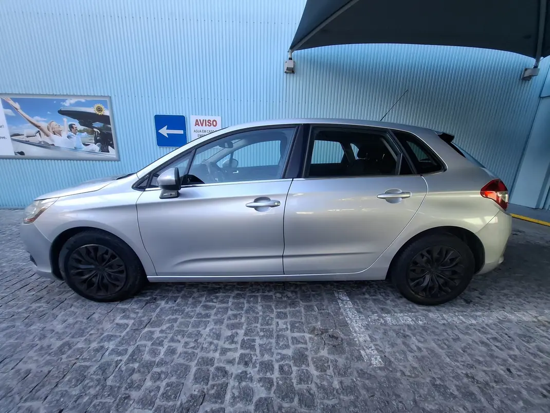 Citroën C4 2013 - 4000 EUR, 242000 km - 242000km - foto 4 de 7