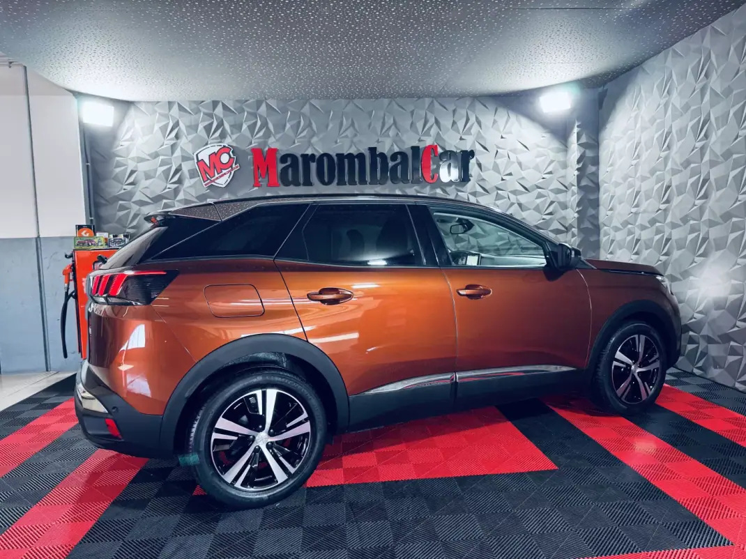 Peugeot 3008 2018 - 15750 EUR, 113812 km - 113812km - foto 10 de 43