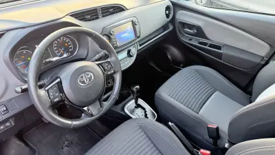 Toyota Yaris 2019 - 13880 EUR, 116435 km - AUTO.MOTO.pt - 116435km - foto 4 de 33