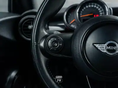 MINI One 2019 - 17990 EUR, 53900 km - AUTO.MOTO.pt - 53900km - foto 39 de 50